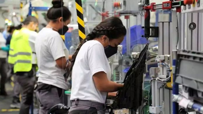 Senado aprueba la Ley Silla, una reforma que favorece el descanso de los trabajadores