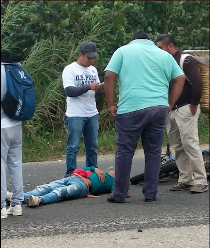 Autobús de la línea Sotavento impacta a motociclista