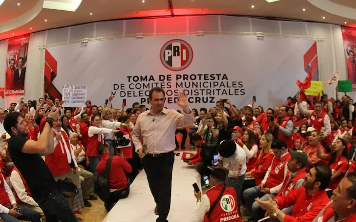 En cinco años los gobiernos de MORENA destruyeron las obras construidas por el PRI: Pepe Yunes