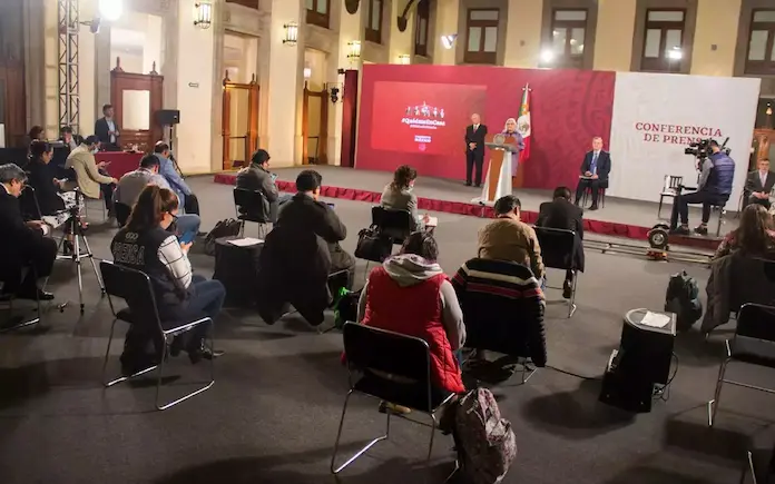 Presidente admite el hackeo a periodistas que asisten a su conferencia