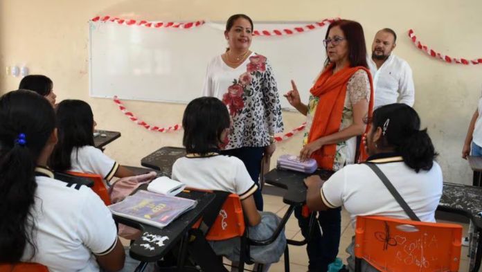 Alumnos deberán ir a clases el sábado 17 de febrero, ¿por qué?