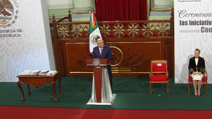 AMLO busca ‘un gran espectáculo’ con sus 20 reformas: Marko Cortés