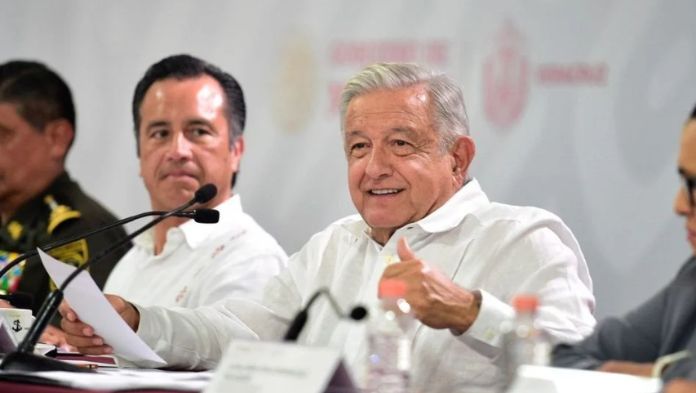 Cuitláhuac García no es rata, no es corrupto: AMLO