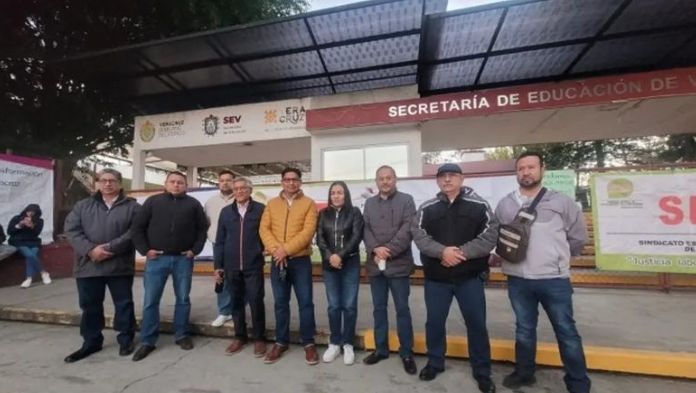 Sindicatos toman la SEV para exigir pagos y trámites pendientes