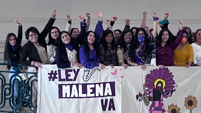Aprueban «Ley Malena» para castigar ataques con ácido en la CDMX