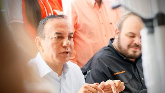Del Río Virgen y Sergio Gil, pluris de MC para diputaciones federales