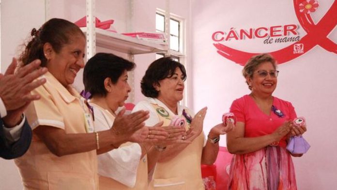 Devela Voluntariado IMSS placa conmemorativa del Taller Soy Rosa IMSS en Veracruz Sur