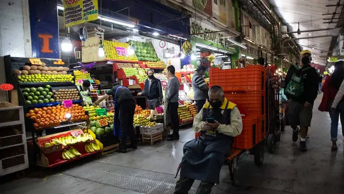 Inflación en México se mantiene al alza en enero y se ubica en 4.88%