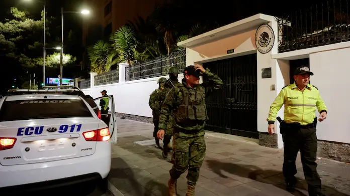 Unión Europea, ONU, España y EU condenan irrupción a Embajada de México en Ecuador