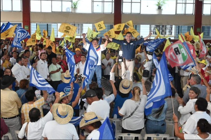 Miguel Ángel Yunes Márquez realizó recorrido de campaña por Los Tuxtlas
