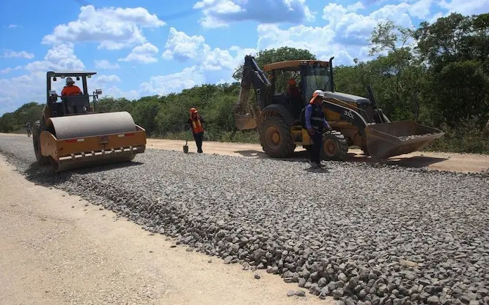 AMLO niega que sus hijos tengan negocios de venta de balasto para el Tren Maya