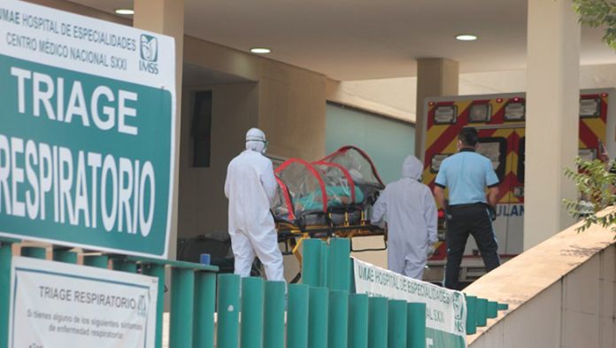 México pudo salvar 224,000 vidas con una mejor gestión de la pandemia, afirman expertos