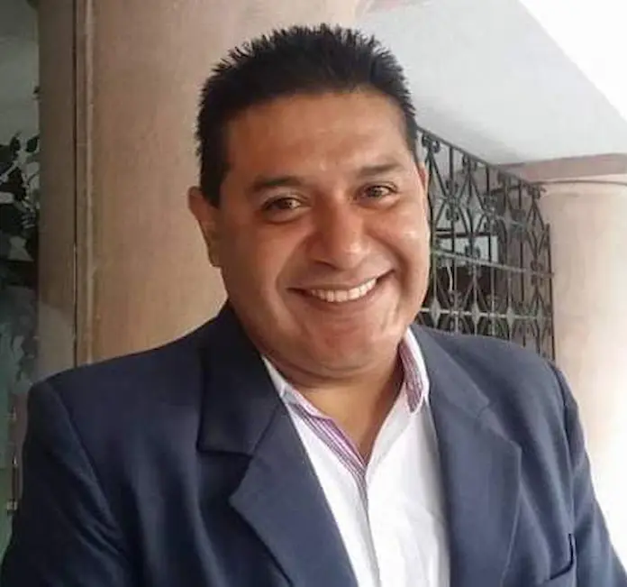 Privan de la libertad a líder tianguista en Fortín