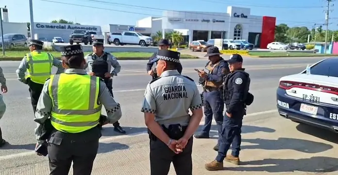 Privan de la libertad a tres ingenieros en Tuxpan