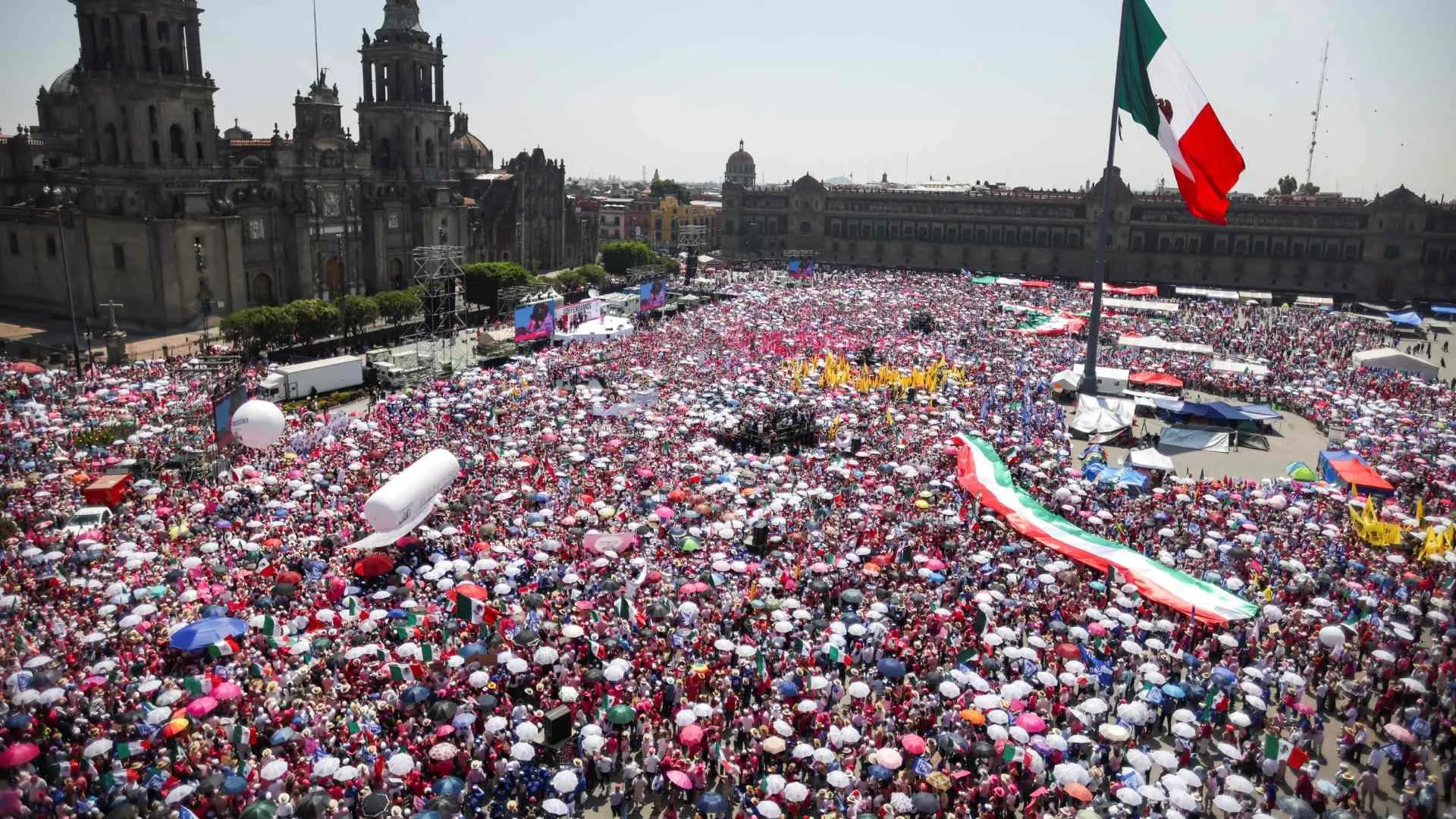 Marea Rosa en todo el país: miles marchan en defensa de la democracia