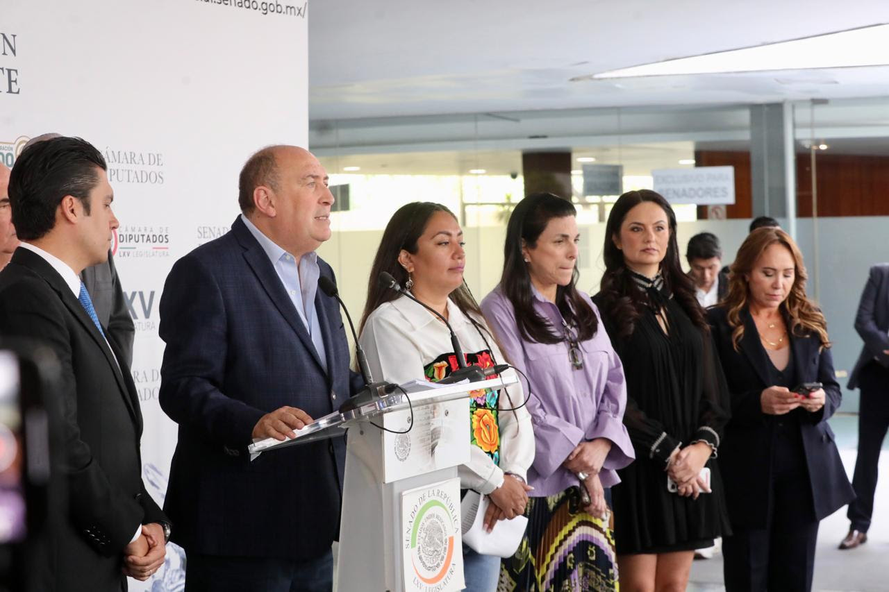 Presentan diputados federales del PRI, PAN y PRD acción de inconstitucionalidad en contra del fondo de pensiones para el bienestar