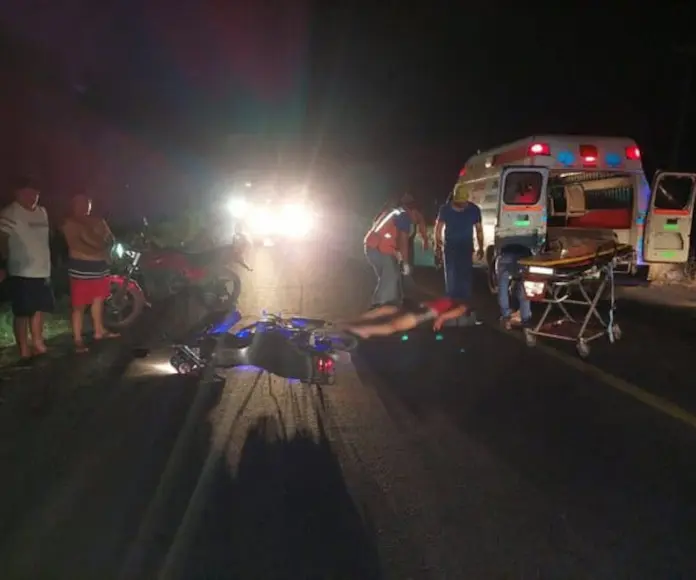 Motociclista resulta fuertemente lesionado tras derrapar en Angel R. Cabada