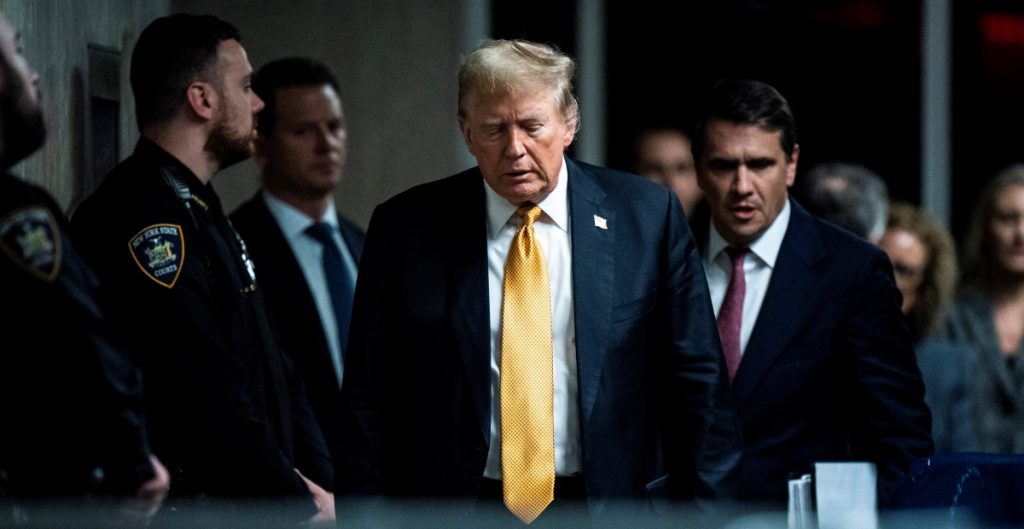 Jurado comienza a deliberar en el juicio penal contra Trump por el caso de sobornos a la actriz porno Stormy Daniels