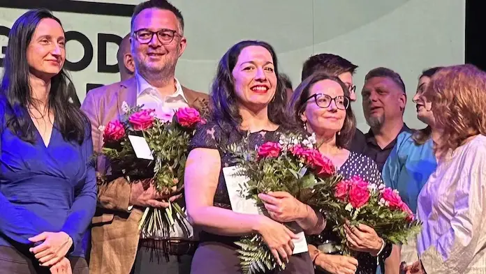 Escritora veracruzana gana Premio Internacional «Ryszard Kapuściński» en Polonia
