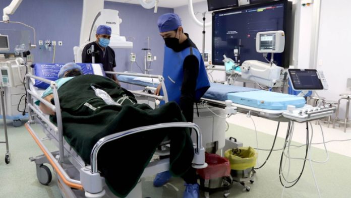 Dejan sin anestesia al IMSS