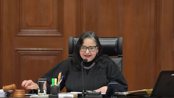 Norma Piña habría organizado una cena entre ministros y magistrados y ‘Alito’ Moreno