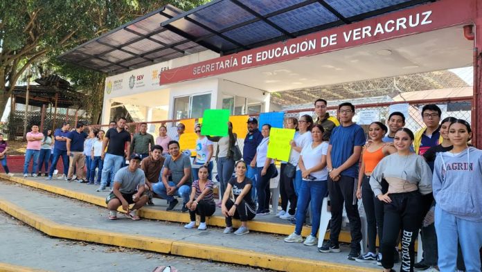 Socios del SETAM tomaron la SEV por prestaciones puentes desde el 2020