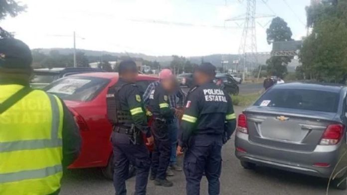 Balean auto de la candidata de Morena-PT-PVEM a alcaldía de Ocoyoacac