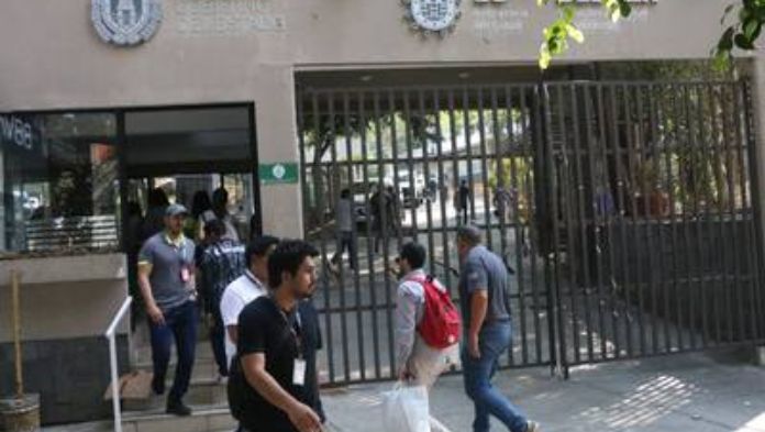 Termina paro de trabajadores en la Secretaría de Salud