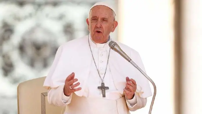 Papa Francisco se disculpa por expresarse en términos homófobos