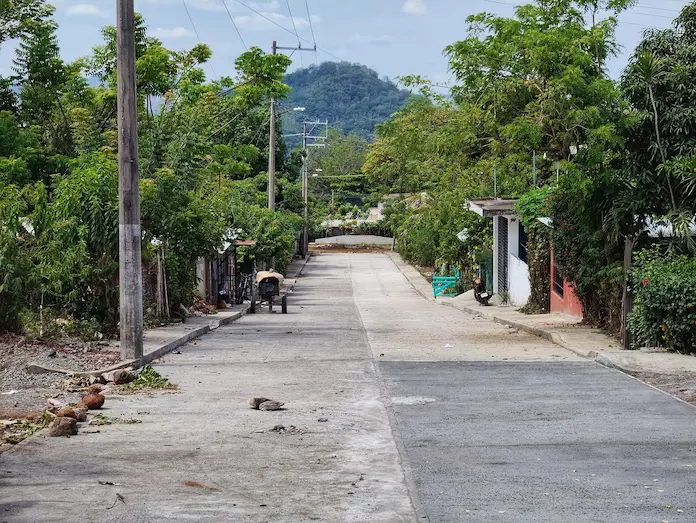 Continúan las obras públicas en Catemaco