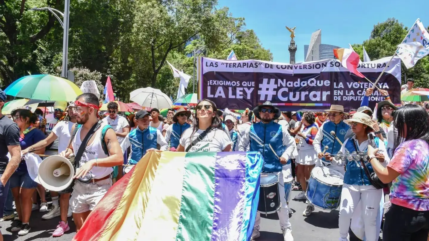 Entra en vigor el decreto que prohíbe las terapias de conversión en México