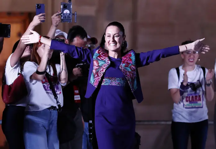 Sheinbaum arrasa; será la primera presidenta de México