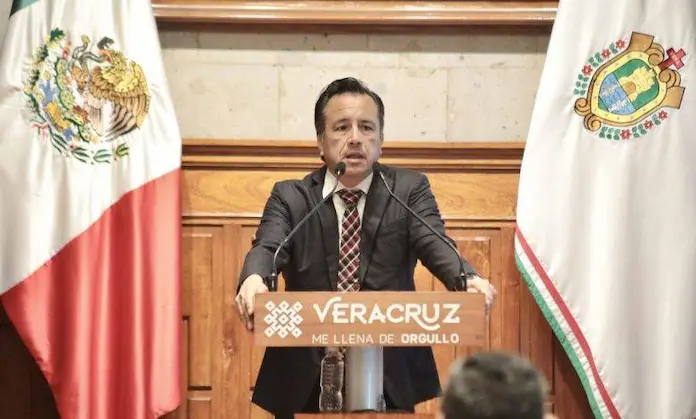Hay que revisar periodo de 9 años de fiscales: Cuitláhuac García