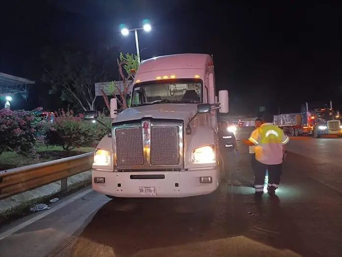 Un muertø y dos her1dos saldo de múltiple as@lto sobre la Autopista Cosoleacaque – La Tinaja