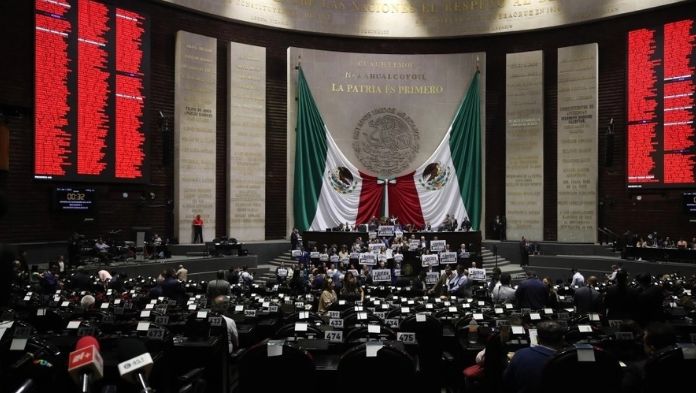 Asusta a inversionistas mayoría de Morena en cámaras: Intercam