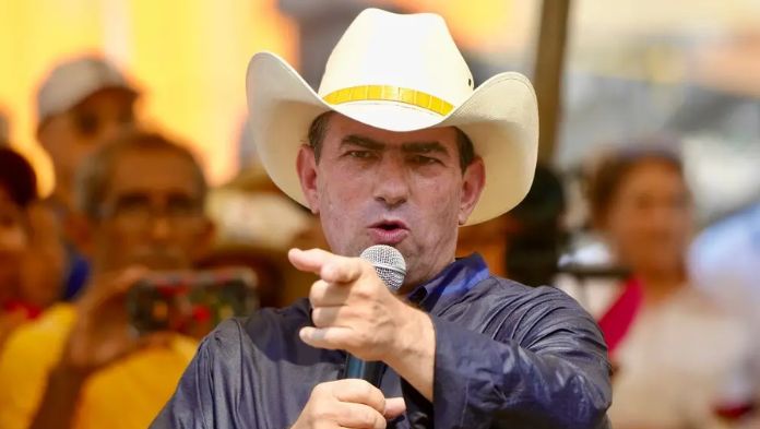 Pepe Yunes admite derrota y reconoce triunfo de Rocío Nahle en Veracruz