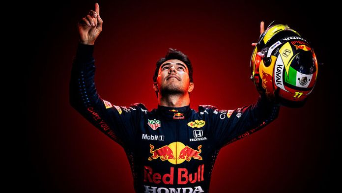 Checo Pérez renovó con Red Bull hasta el 2026