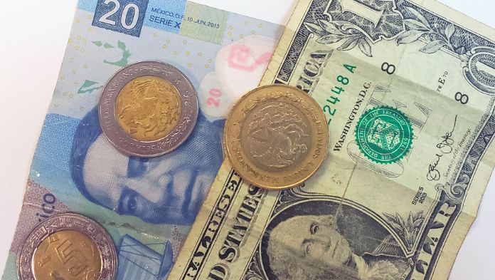 Alza del dólar, es normal tras proceso electoral: AMLO