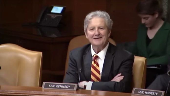 “Si tomas a los principales cárteles mexicanos de la droga, los pones de cabeza y los sacudes, López Obrador caería de sus bolsillos”: John Kennedy