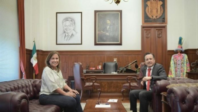 Rocío Nahle se reúne con Cuitláhuac García en palacio de gobierno