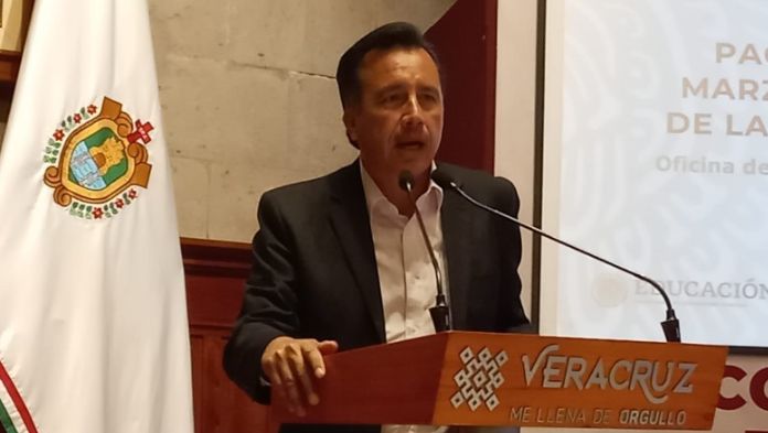 Gobernador acusa al Ayuntamiento de Veracruz de solapar a Grupo MAS
