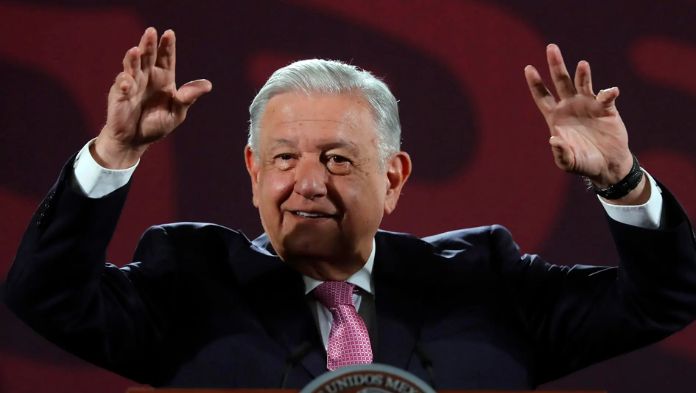 Avala AMLO propuesta de Xóchitl Gálvez para juzgar a presidentes por intervenir en proceso electoral