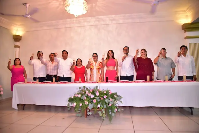 Alcaldesa Kristel Hernández Topete realiza petición formal de la soberana de las Fiestas Titulares en Honor a Santiago Apóstol 2024