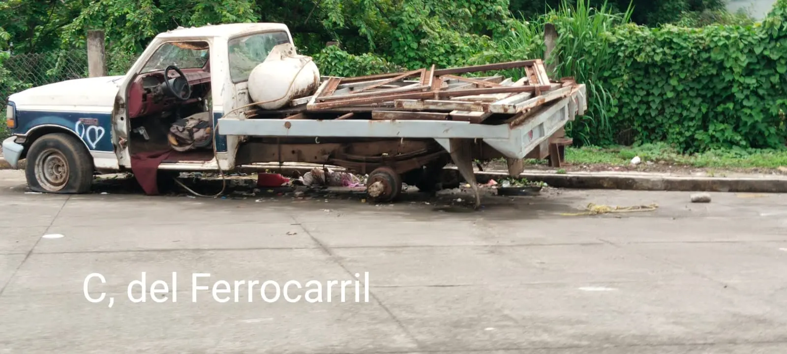 “Autos macetas” en San Andrés Tuxtla