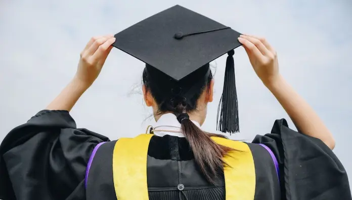 Así puedes estudiar una licenciatura gratuita a través de Mujeres con Bienestar