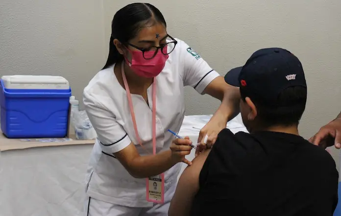 Invita IMSS Veracruz Norte a adolescentes a completar su Esquemas Básico de Vacunación