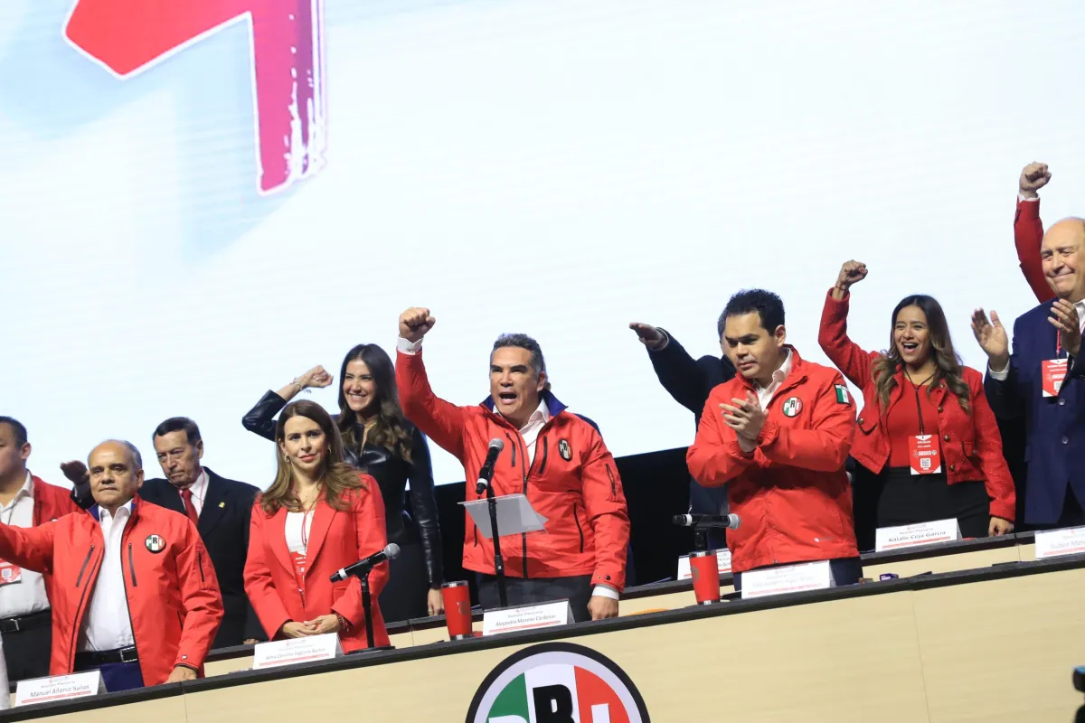Aprueban cambio para que ‘Alito’ busque 2 periodos más