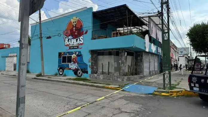 Dos muertøs el saldo de un @taque en restaurante de Celaya, Guanajuato