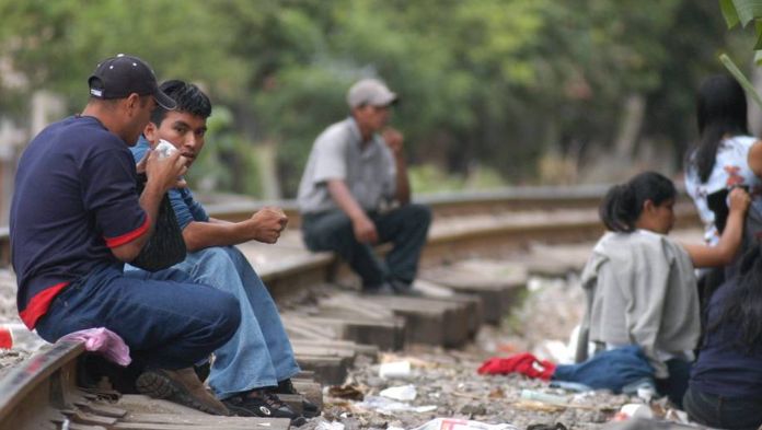 Veracruz disminuye entrega de tarjetas humanitarias