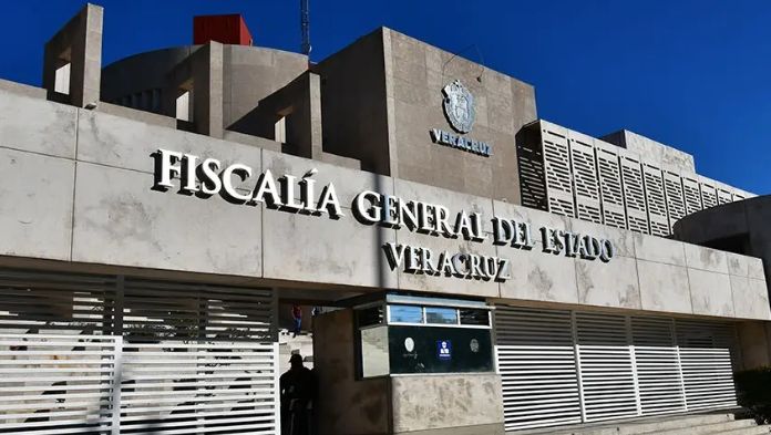 Abogados proponen reducir período de 9 años de fiscal de Veracruz